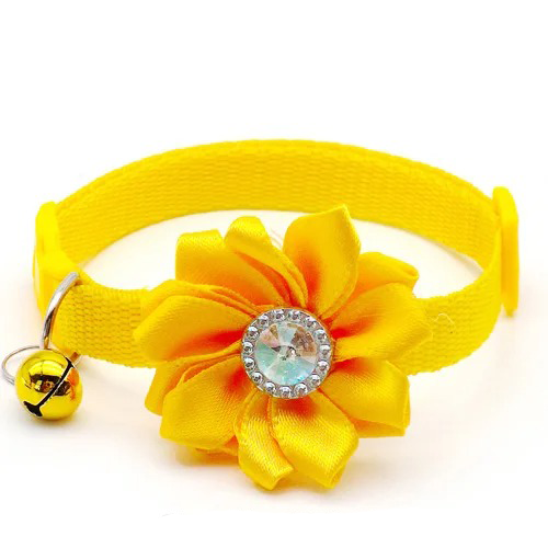 Bloemen Halsband met Belletje in verschillende Kleuren