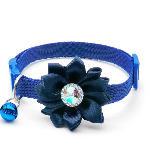 Bloemen Halsband met Belletje in verschillende Kleuren