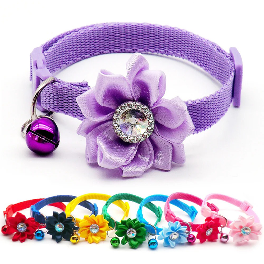 Bloemen Halsband met Belletje in verschillende Kleuren