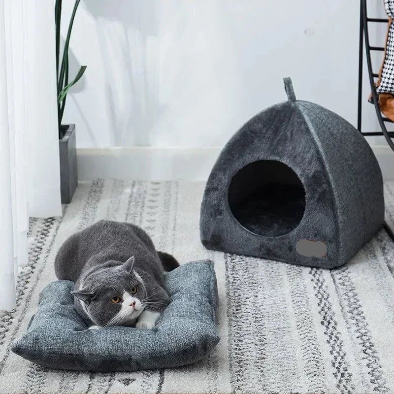 Knus en Warm: Het Perfecte Kattenhuis voor Winterse Nachten!