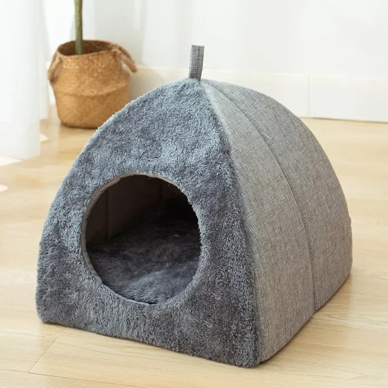 Knus en Warm: Het Perfecte Kattenhuis voor Winterse Nachten!